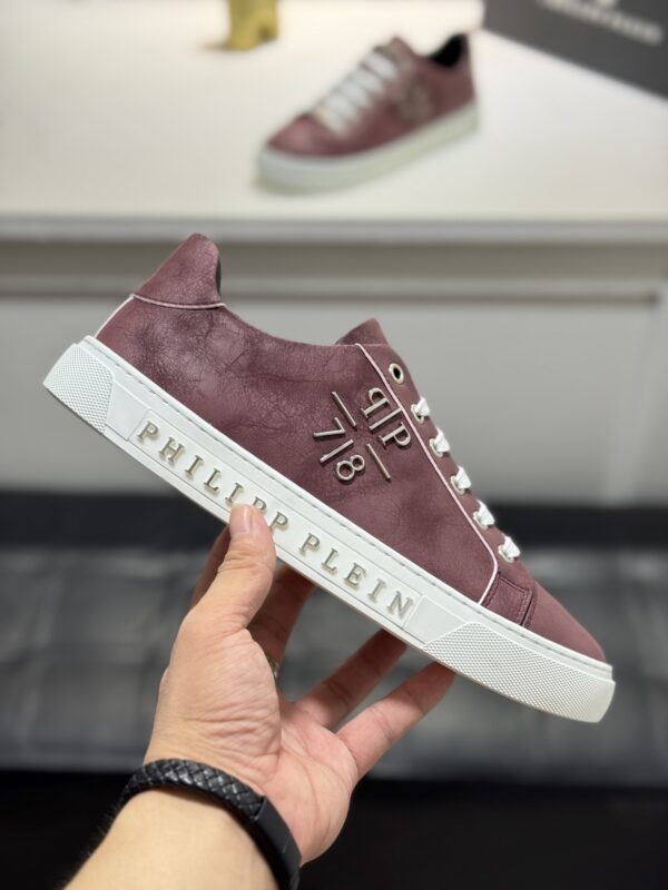 sy_no_DC00EFF0CA9A7979A0CEE573B5540073_3 Philipp Plein Wine Red Vintage Leather Metal-Logo Low-Top Sneaker