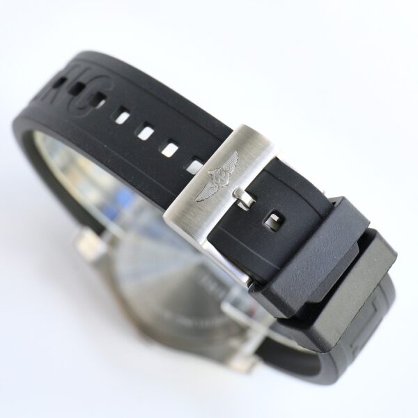 sy_no_DC03C3410D6D5B0278328B65B4D03D31_6 BREITLING Breitling Avenger Automatic Mechanical Movement 3000m Waterproof