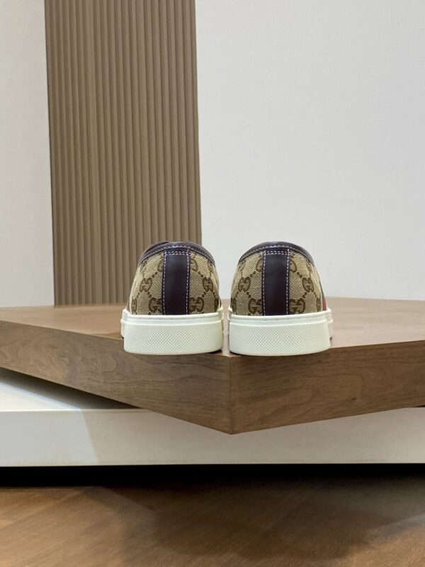 sy_no_DF04F2DC3F45DFA9E23E342AA90537BB_7 Gucci Khaki GG Monogram Brown-Toe Web Low-Top Sneaker