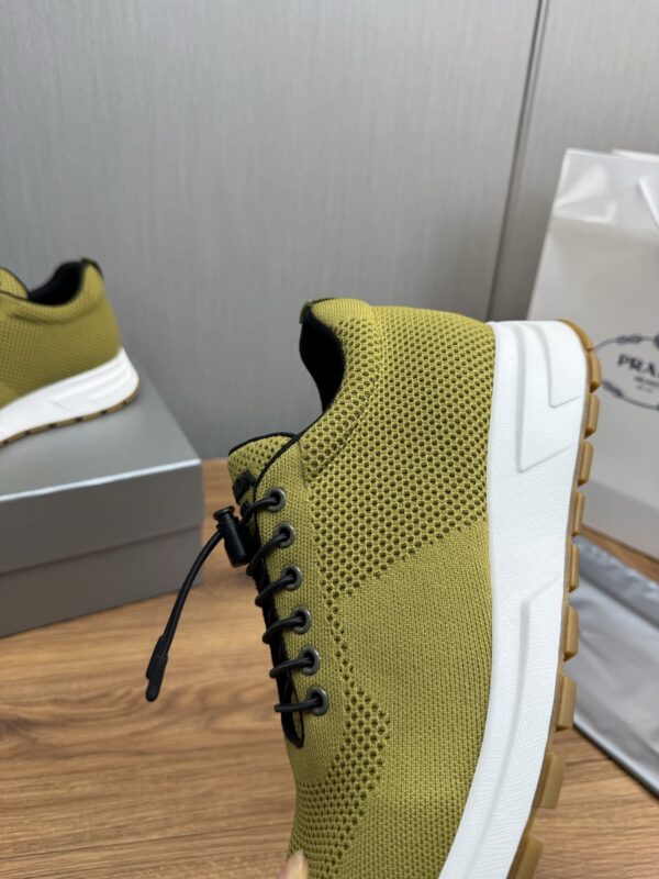 sy_no_E0362AD7291F5F0AF677489AFBDB98D6_2 Prada Olive Green Knit Mesh Casual Sneaker