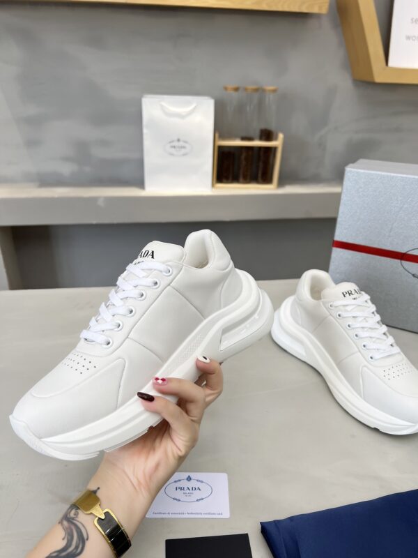 sy_no_E0D5A4917EB9C87270711D75751964BC_6 Prada White Triangle Logo Platform Sneaker