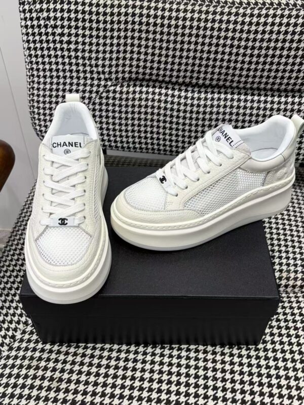 sy_no_E29F3D7C8EB93E2A53E033751083A51B_2 Chanel All-White Mixed-Material Platform Low-Top Sneaker with Mesh and CC Logo