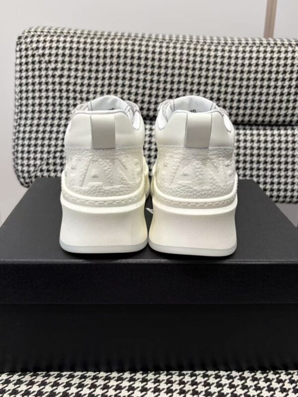 sy_no_E29F3D7C8EB93E2A53E033751083A51B_4 Chanel All-White Mixed-Material Platform Low-Top Sneaker with Mesh and CC Logo