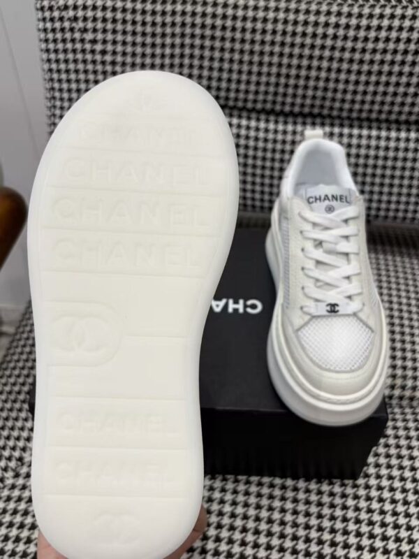 sy_no_E29F3D7C8EB93E2A53E033751083A51B_8 Chanel All-White Mixed-Material Platform Low-Top Sneaker with Mesh and CC Logo
