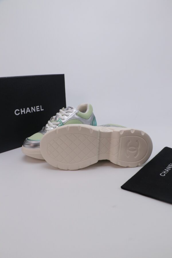 sy_no_E39C3728FFBEF4437D2D641EA99BFE05_2 Chanel Wave-Panel Mesh Trainer Mint-Mesh-Silver