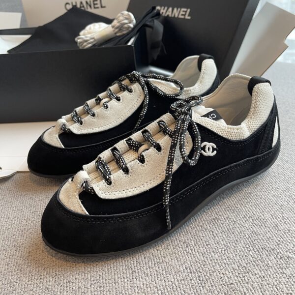 sy_no_E436F4017644242F837A7135DFD138F7_2 Chanel Black and White Suede and Fabric Low-Top Sneaker with Speckled Laces