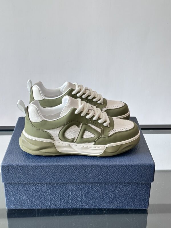 Dior Olive Green and White Leather CD Logo Low-Top Sneaker
