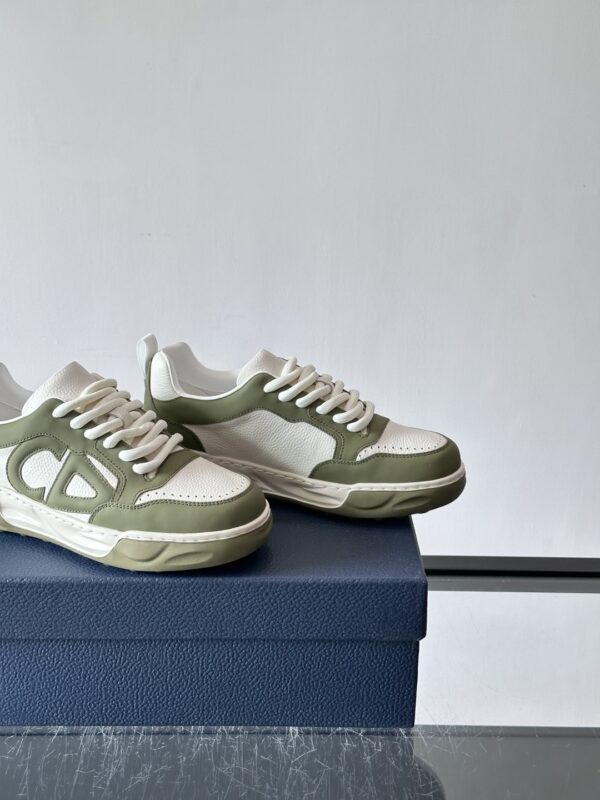 Dior Olive Green and White Leather CD Logo Low-Top Sneaker