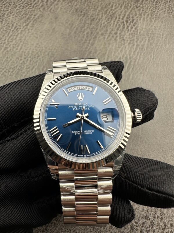ROLEX Rolex Dog Tooth Ring Weekly Calendar Automatic Mechanical Movement Silver Dial 18K White Gold Case