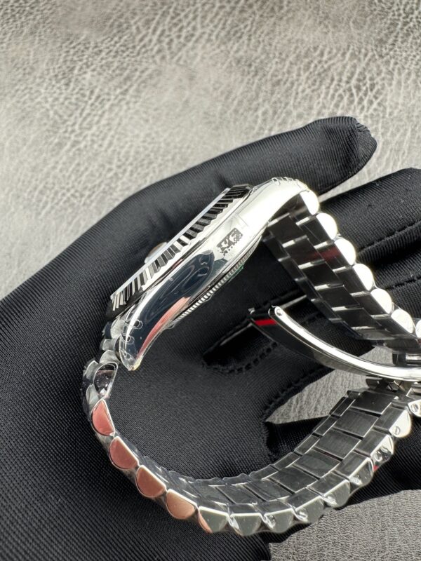 ROLEX Rolex Dog Tooth Ring Weekly Calendar Automatic Mechanical Movement Silver Dial 18K White Gold Case