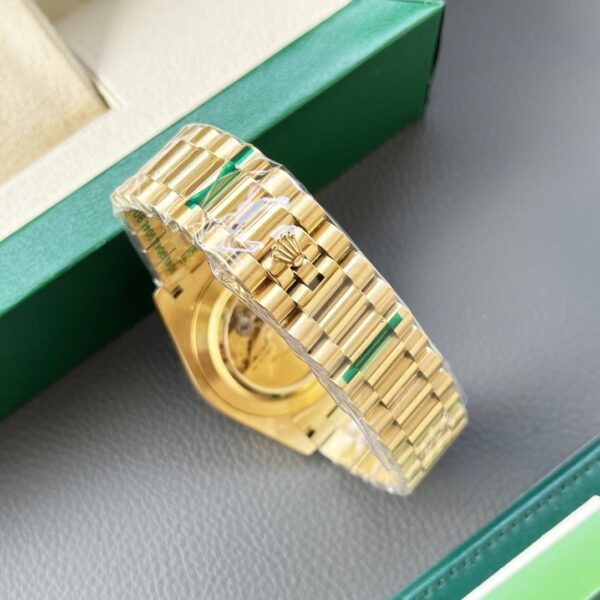sy_no_E76901FBF06DD2C06726EEB0764AC6BA_8 ROLEX Rolex automatic mechanical movement with diamond rings, calendar type, 100 meter waterproof depth
