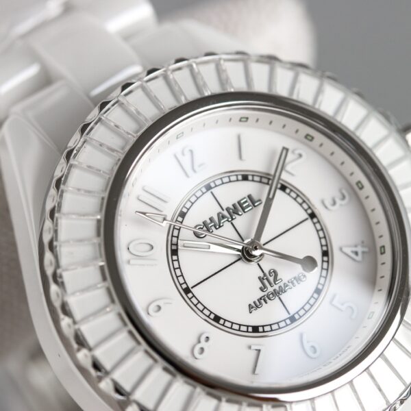 sy_no_E8EAE570DB6E5DB454BAC616B7527CBA_3 CHANEL J12 series 50 meter waterproof watch quartz movement ceramic strap white