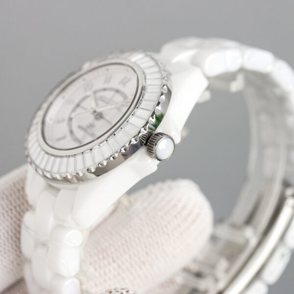 sy_no_E8EAE570DB6E5DB454BAC616B7527CBA_5 CHANEL J12 series 50 meter waterproof watch quartz movement ceramic strap white