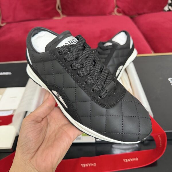 sy_no_E960103D3AA733420C3E7D21E55E9721_3 Chanel Quilted Calfskin & Suede Retro Trainer Black-Quilted-Calfskin-Suede