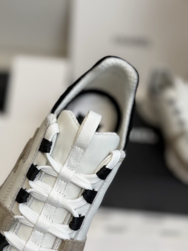 sy_no_EC081D71F35F0D9A4A96AA655C58141D_4 Chanel White and Khaki Mixed Material Low-Top Sneaker with Black Accents and CC Logo