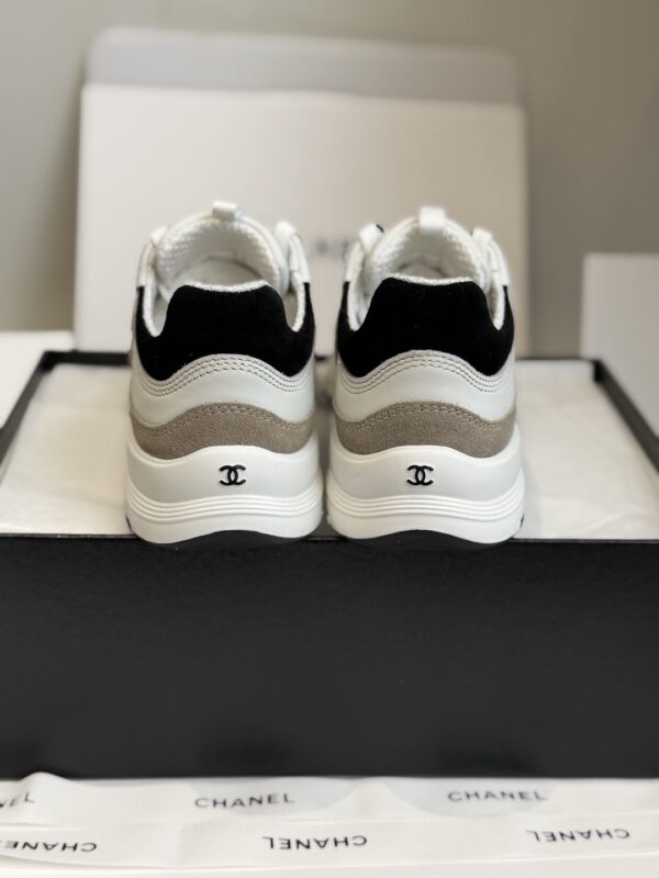 sy_no_EC081D71F35F0D9A4A96AA655C58141D_6 Chanel White and Khaki Mixed Material Low-Top Sneaker with Black Accents and CC Logo