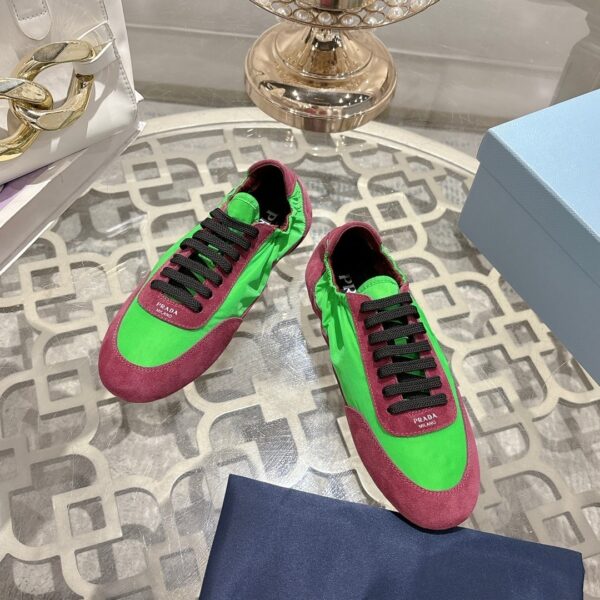 sy_no_EE1ACAC5724B2AC5C42672C2E8EDB32F_1 Prada Red and Green Nylon Suede Retro Trainer