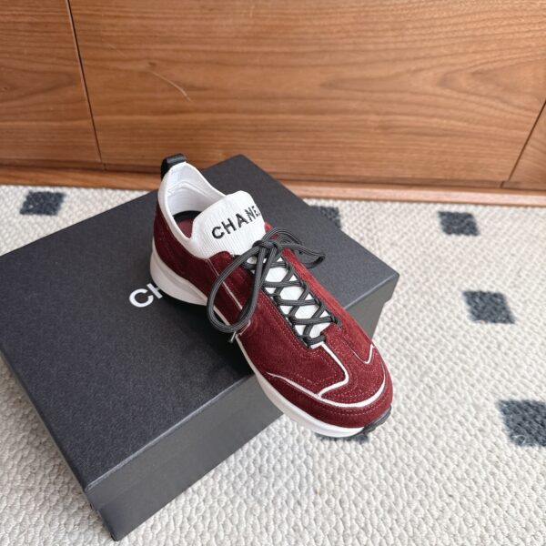 sy_no_EFBF9FAA0B333A60E28FFC5730165DA0_4 Chanel Suede & Knit Collar Platform Trainer Burgundy-White-Knit