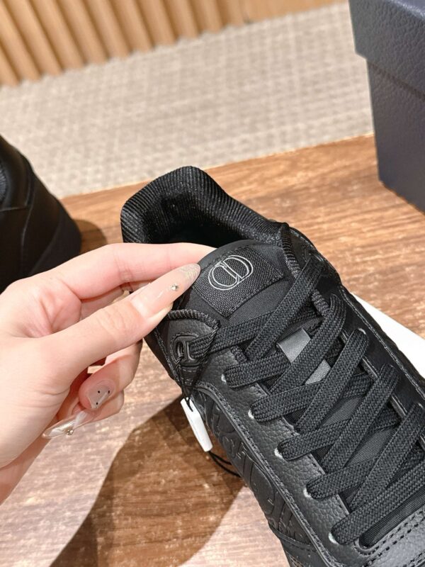 sy_no_EFCCA947F1C5395B395207BD3CDE3890_6 Dior All Black Embossed Oblique Leather Low Sneaker