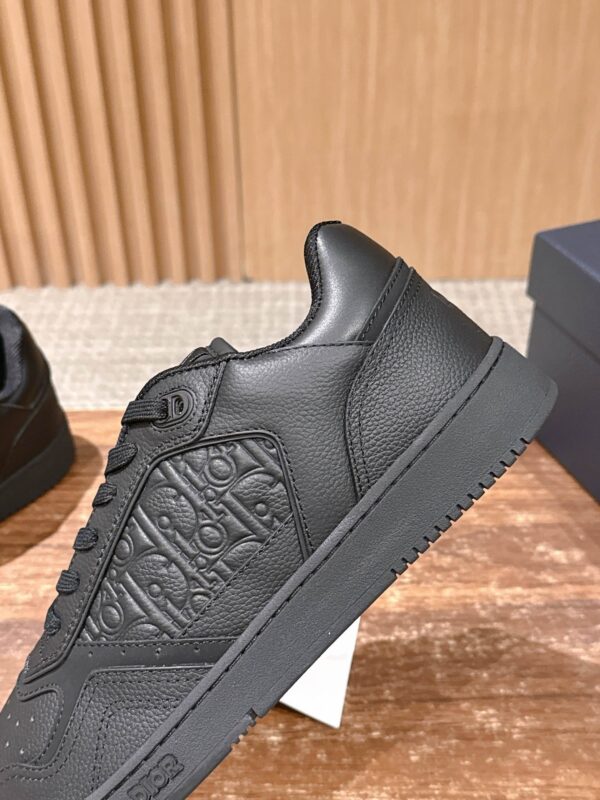 sy_no_EFCCA947F1C5395B395207BD3CDE3890_7 Dior All Black Embossed Oblique Leather Low Sneaker