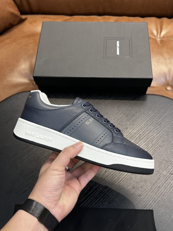sy_no_F049249A09EE5A409A91387AF6B6D9B4_0 Saint Laurent Navy Blue Pebble-Leather SL61 White-Sole Low-Top Sneaker