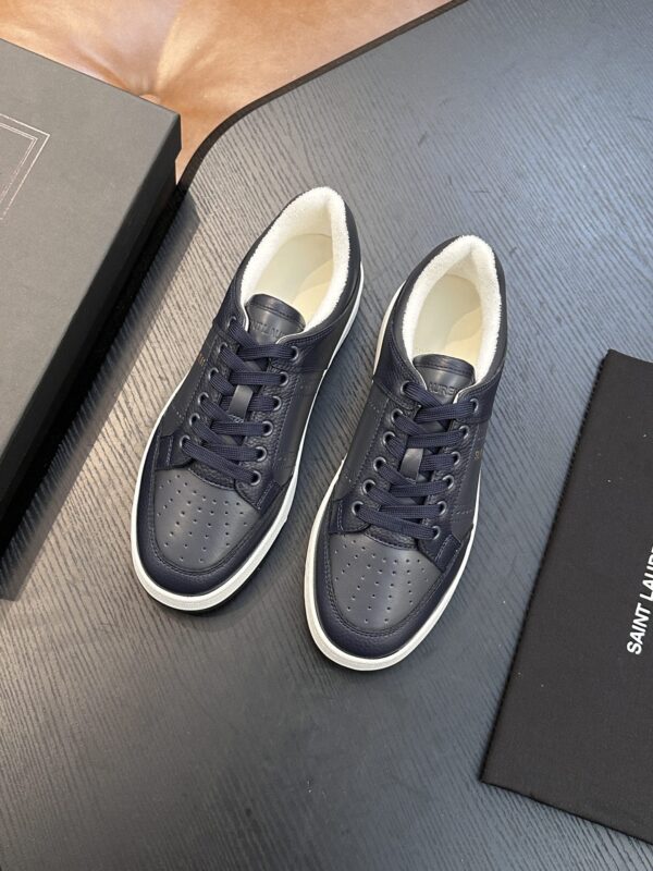 sy_no_F049249A09EE5A409A91387AF6B6D9B4_2 Saint Laurent Navy Blue Pebble-Leather SL61 White-Sole Low-Top Sneaker