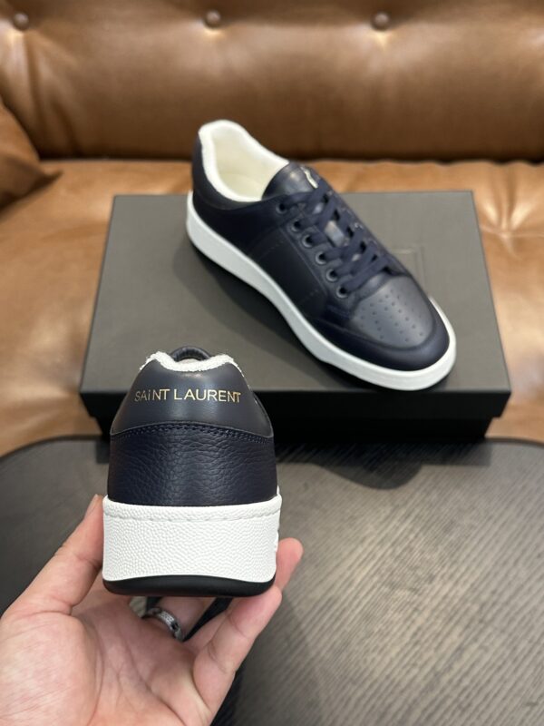 sy_no_F049249A09EE5A409A91387AF6B6D9B4_7 Saint Laurent Navy Blue Pebble-Leather SL61 White-Sole Low-Top Sneaker