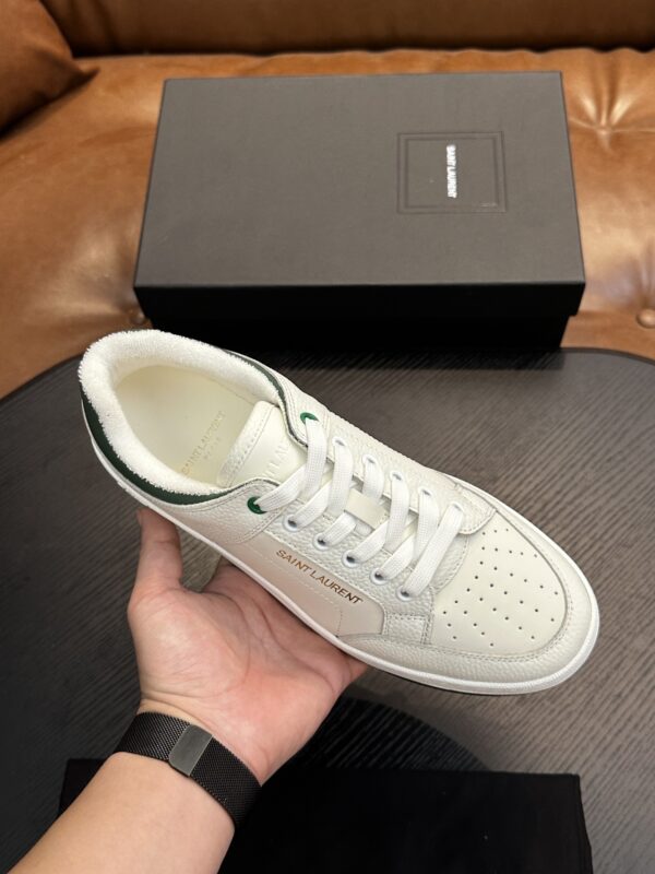 sy_no_F0555D270BF62D313E2372E7BB1F586A_1 Saint Laurent White-Green Pebble-Leather Low-Top Sneaker