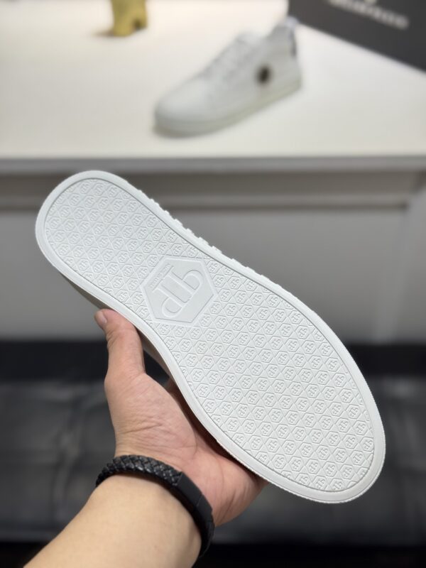 Philipp Plein White Grain-Leather Hexagon-Logo Low-Top Sneaker