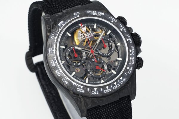 sy_no_F3E3323145588BEFB76DF28328315E62_1 Rolex modifies carbon fiber Daytona watch