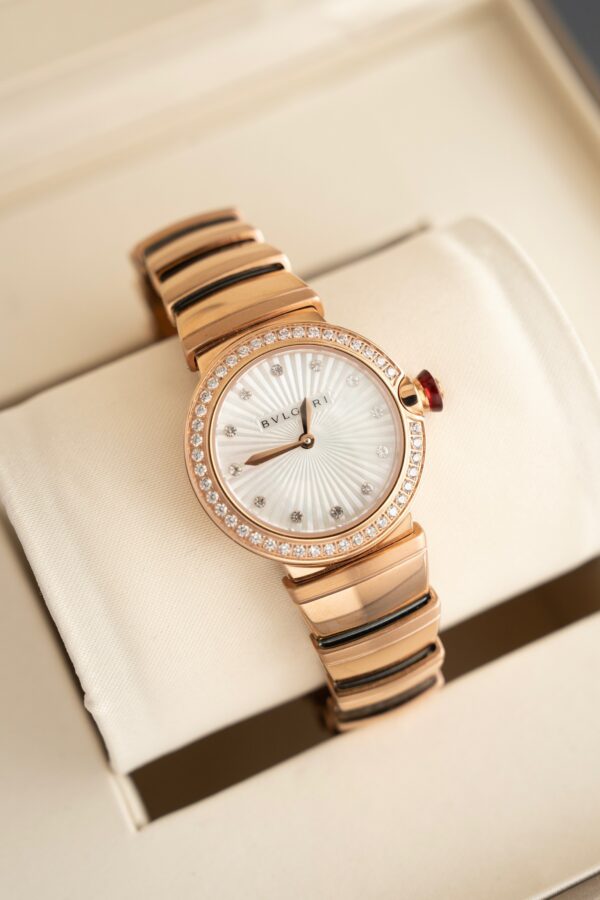 BVLGARI LVCEA watch automatic mechanical movement, stainless steel K gold 18k rose gold strap, mother of pearl dial, women's model, date display