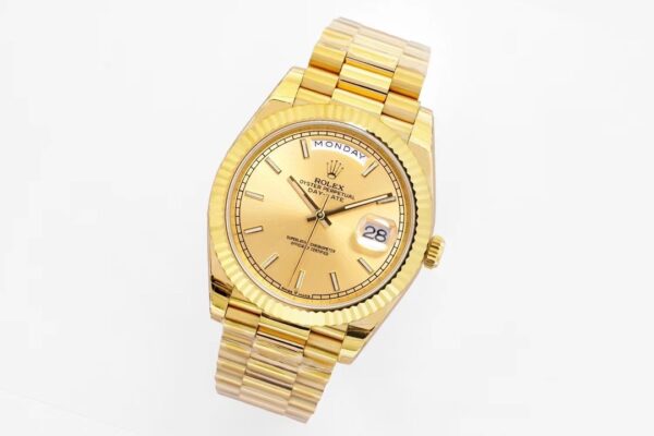 sy_no_F65D8597DED0C75ADC125EC4204EE461_1 ROLEX Rolex Dog Tooth Ring Weekly Calendar Automatic Mechanical Movement 100m Waterproof Date Display Swiss Watch 36mm Gold Dial Gold Strap