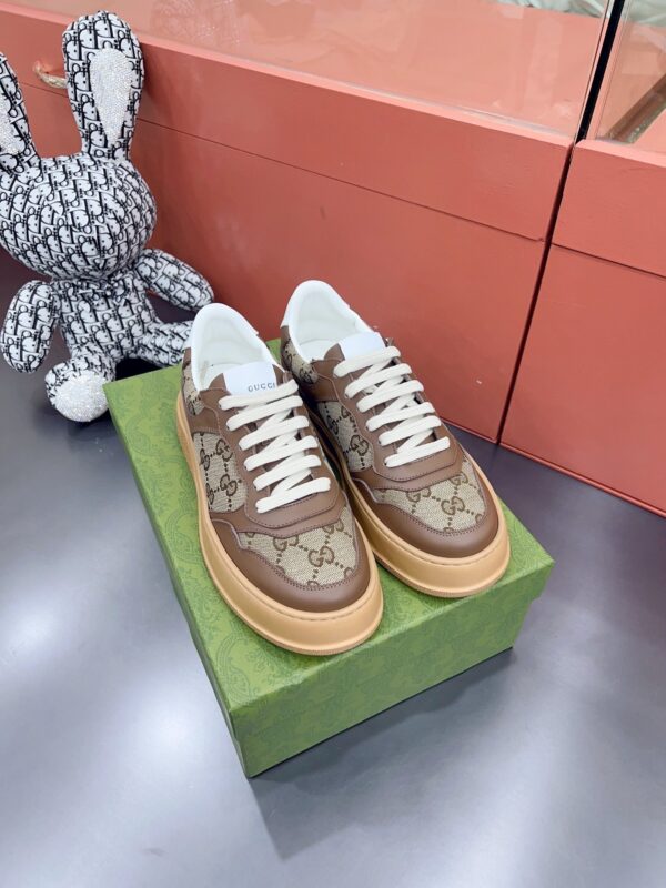 sy_no_F74A1FFDB10BE061170E609FE38E5C44_1 Gucci MAC8 GG Canvas & Brown Leather Sneaker