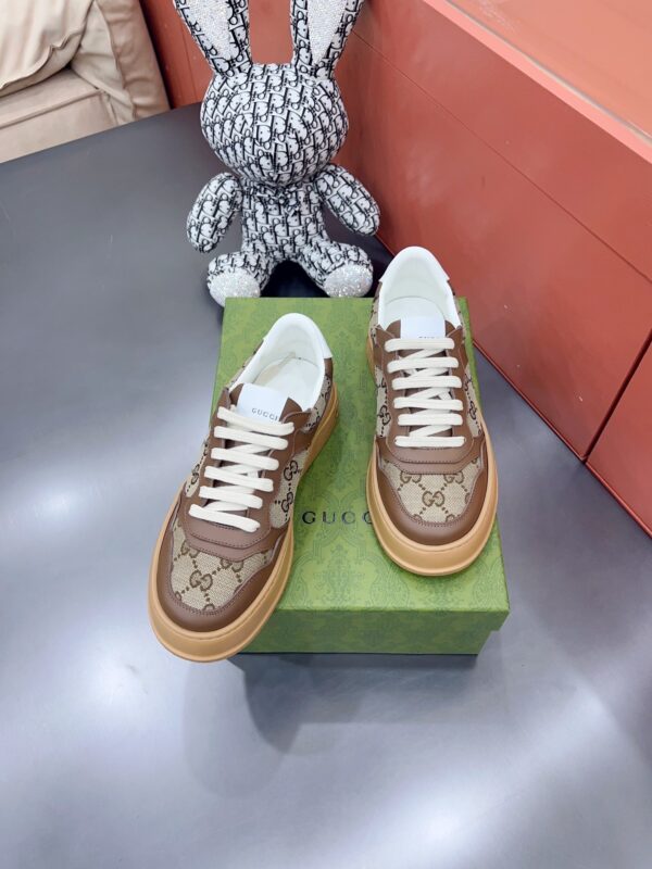 sy_no_F74A1FFDB10BE061170E609FE38E5C44_2 Gucci MAC8 GG Canvas & Brown Leather Sneaker