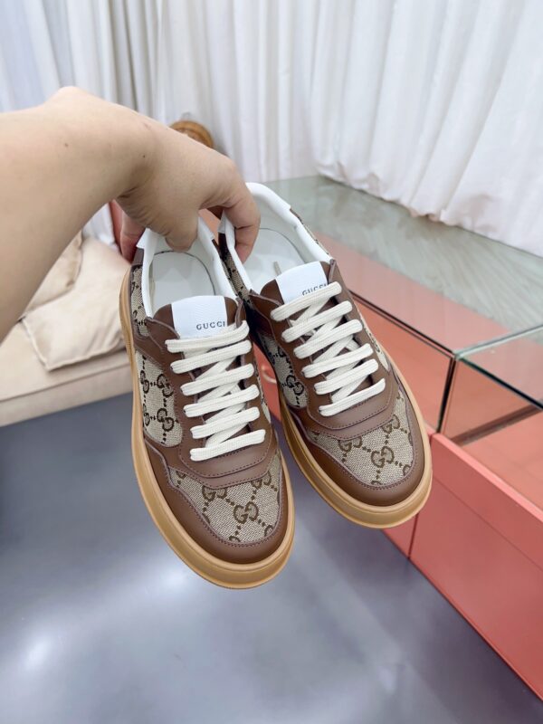 sy_no_F74A1FFDB10BE061170E609FE38E5C44_4 Gucci MAC8 GG Canvas & Brown Leather Sneaker