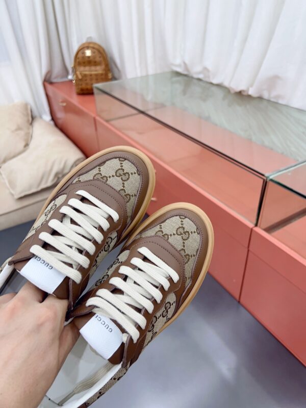 sy_no_F74A1FFDB10BE061170E609FE38E5C44_6 Gucci MAC8 GG Canvas & Brown Leather Sneaker
