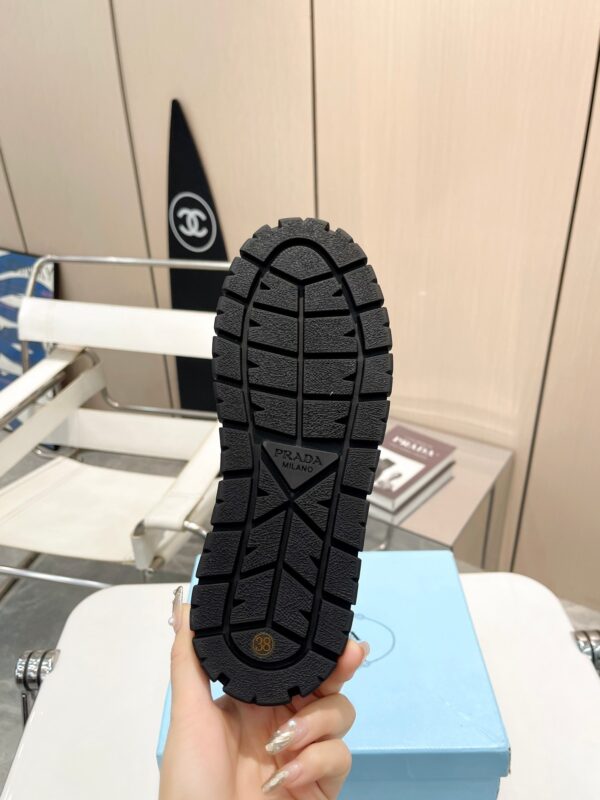 sy_no_F888DBA842C1C7C1EAAE3B5BA78B5DE2_7 Prada All-Black Triangle Logo Chunky Platform Sneaker
