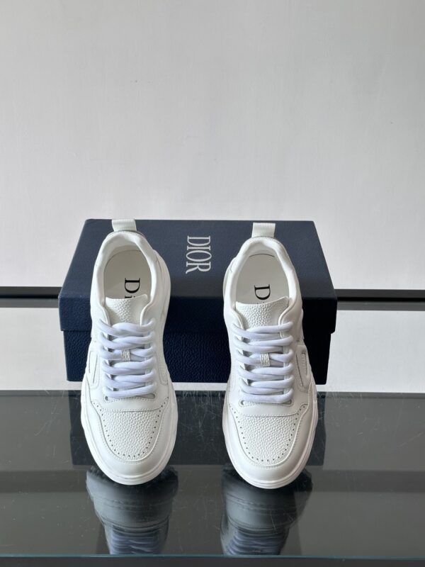 sy_no_FAF4138D87D8A1741F501779F6AEDDE1_5 Dior All-White Leather CD Logo Low-Top Sneaker