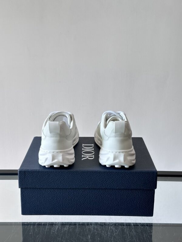 sy_no_FAF4138D87D8A1741F501779F6AEDDE1_7 Dior All-White Leather CD Logo Low-Top Sneaker