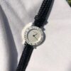 ICHUMU Watch Women's Retro Light Luxury Women's Exquisite and Compact Women's Belt Fashion Brand Quartz Movement