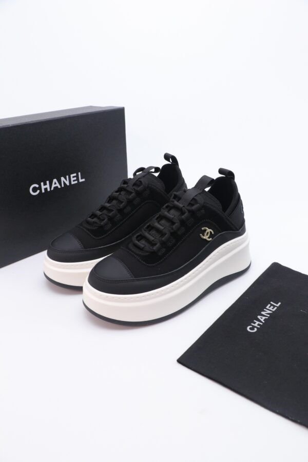 sy_no_FD8462A1690F03B3AD037380BF7E5907_0 Chanel Platform Sneaker Black-White