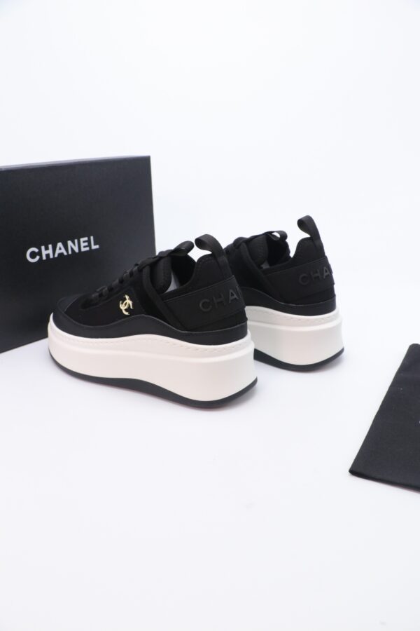 sy_no_FD8462A1690F03B3AD037380BF7E5907_1 Chanel Platform Sneaker Black-White