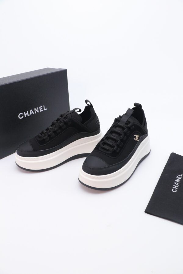 sy_no_FD8462A1690F03B3AD037380BF7E5907_3 Chanel Platform Sneaker Black-White
