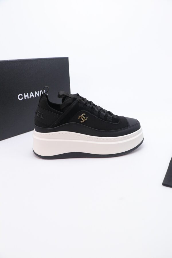 sy_no_FD8462A1690F03B3AD037380BF7E5907_6 Chanel Platform Sneaker Black-White