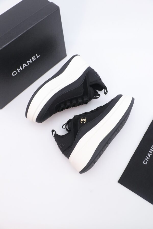 sy_no_FD8462A1690F03B3AD037380BF7E5907_8 Chanel Platform Sneaker Black-White