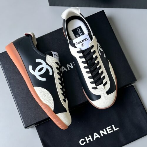 sy_no_FF3DAB3822B56F1F707AF156693F245E_0 Chanel Smooth Calfskin & Pebbled Leather Retro Trainer Black-Cream-GumSole