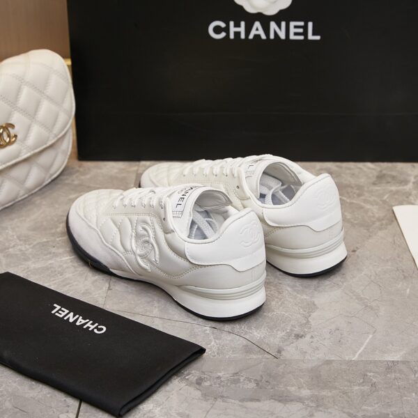 sy_no_FF6BDA0E93CD05595F46FE27C19E8E77_8 Chanel White Quilted Leather Low-Top Sneaker with Suede Detailing and Tongue Logo