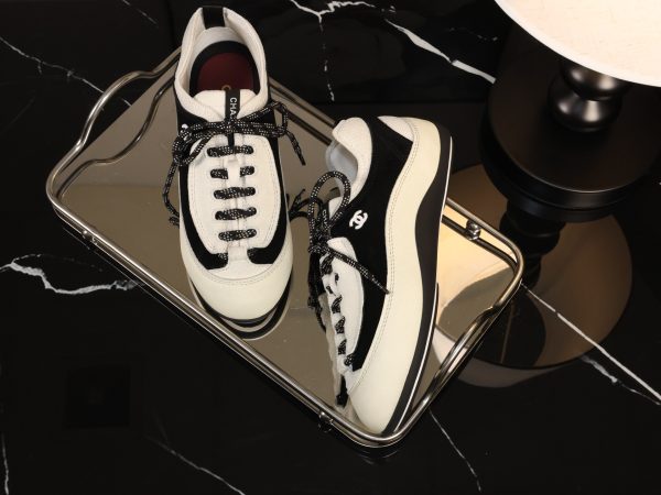 sy_no_1748F30A5EC49C088D45301AB050EEAB_4 CHANEL Black & White Color-Blocked Retro Trainer Sneaker
