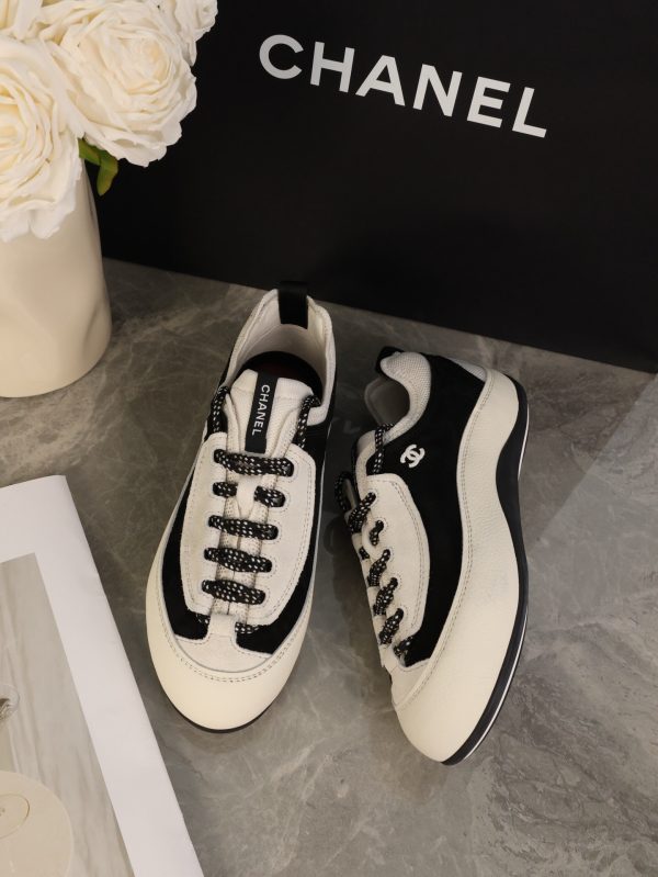 sy_no_20CDC3B79AADB57BC7D7D429FCD553D9_6 CHANEL Black & White Color-Blocked Chunky Sole Retro Trainer Sneaker