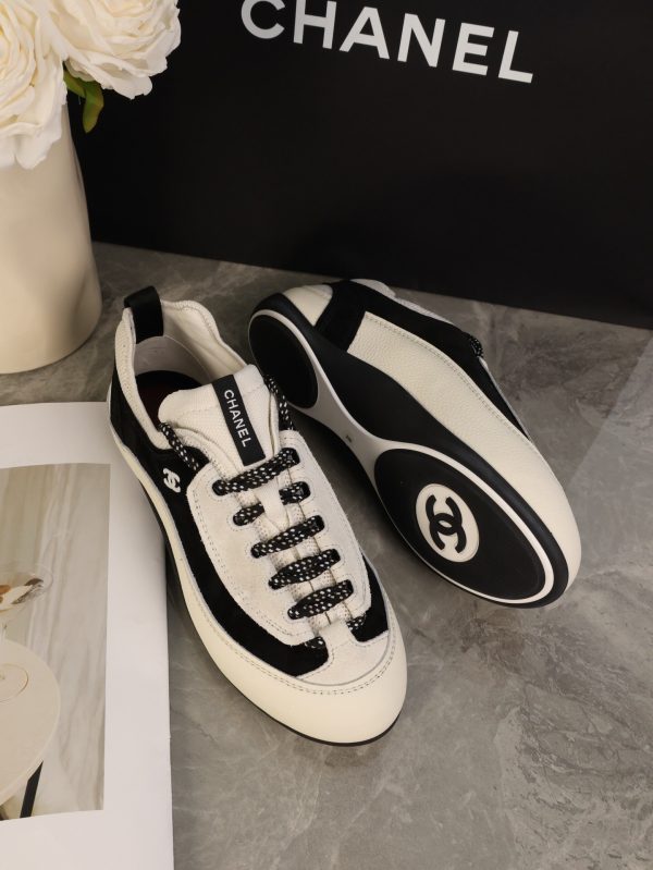 sy_no_20CDC3B79AADB57BC7D7D429FCD553D9_7 CHANEL Black & White Color-Blocked Chunky Sole Retro Trainer Sneaker